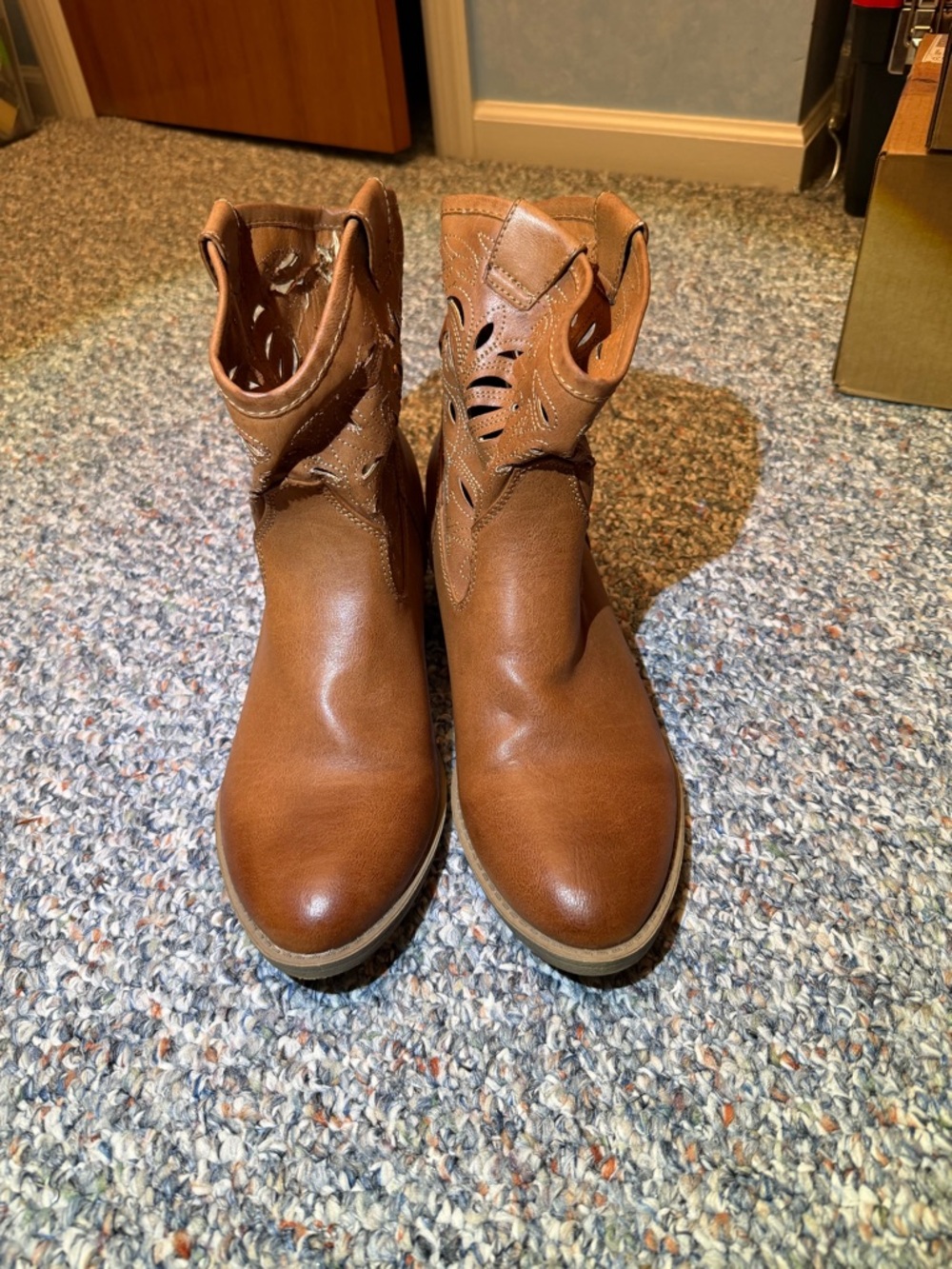 Women’s 13 American Eagle boots 2” heel